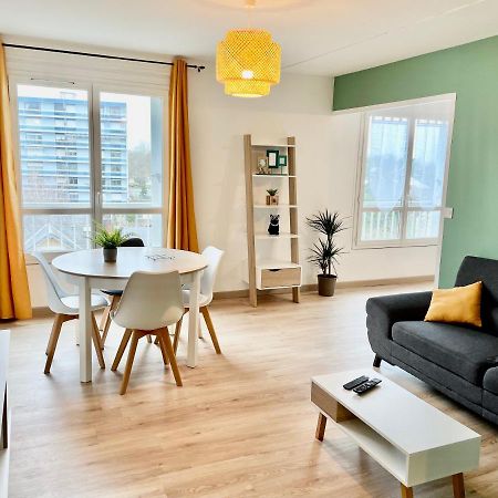 Appartement Du Grand Parc Chateauroux Luaran gambar